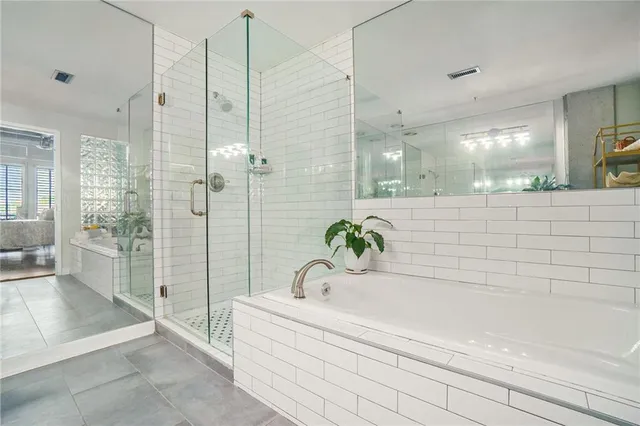 $332,900 | 3235 Roswell Road Northeast, Unit 402, Atlanta, GA 30305