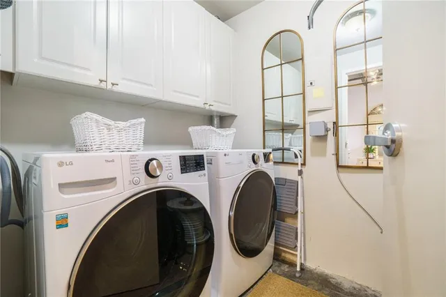 $332,900 | 3235 Roswell Road Northeast, Unit 402, Atlanta, GA 30305