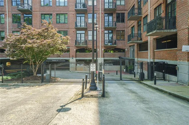 $332,900 | 3235 Roswell Road Northeast, Unit 402, Atlanta, GA 30305