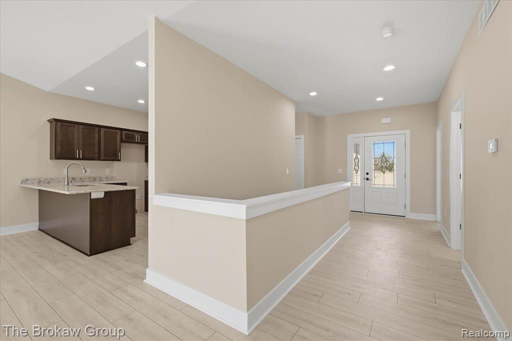 3365 Meadow Ridge Court Davison, MI 48423 - Photo 9 of 46
