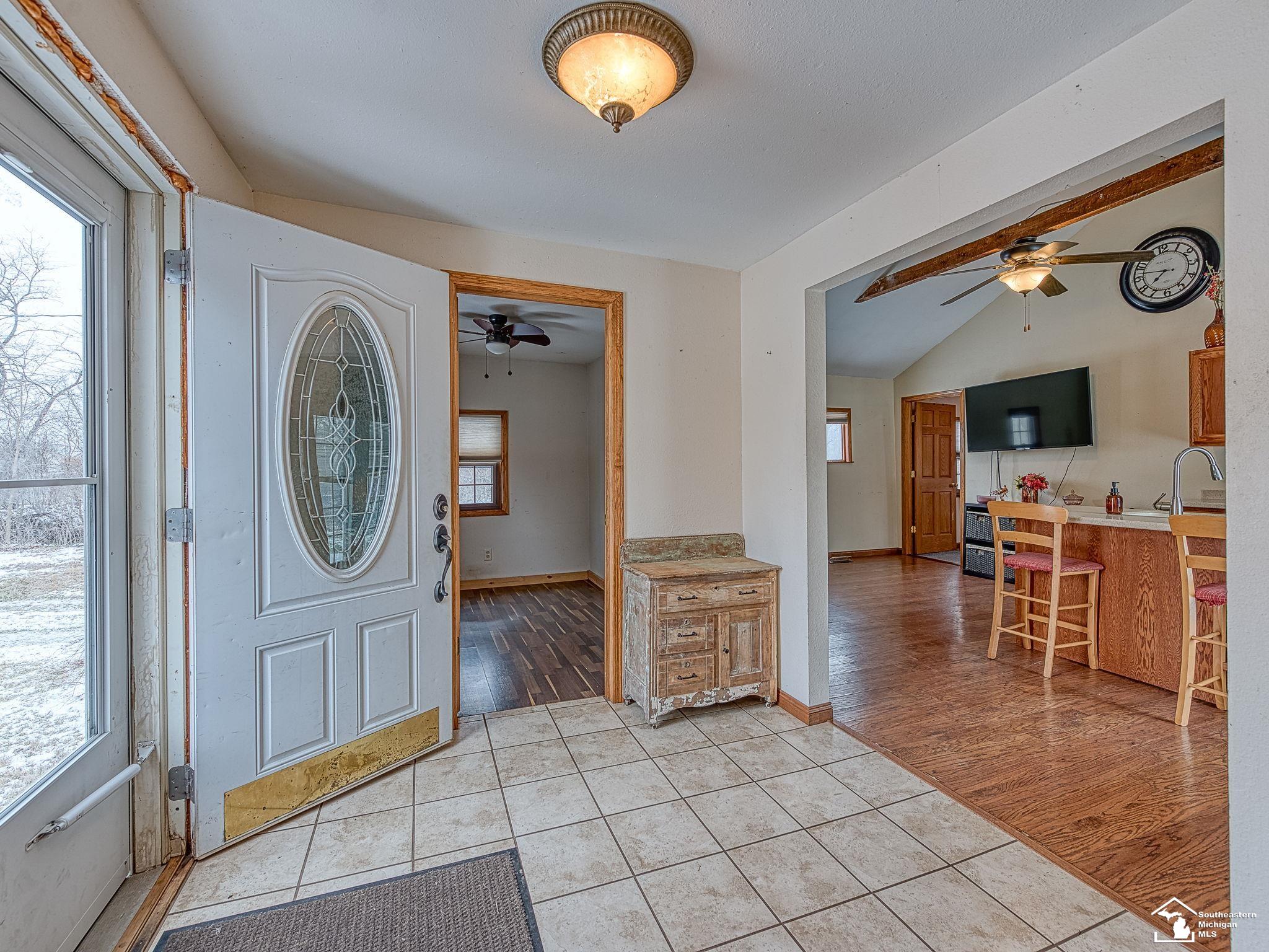 15 Ida Maybee Road Monroe, MI 48162 - Photo 7 of 39