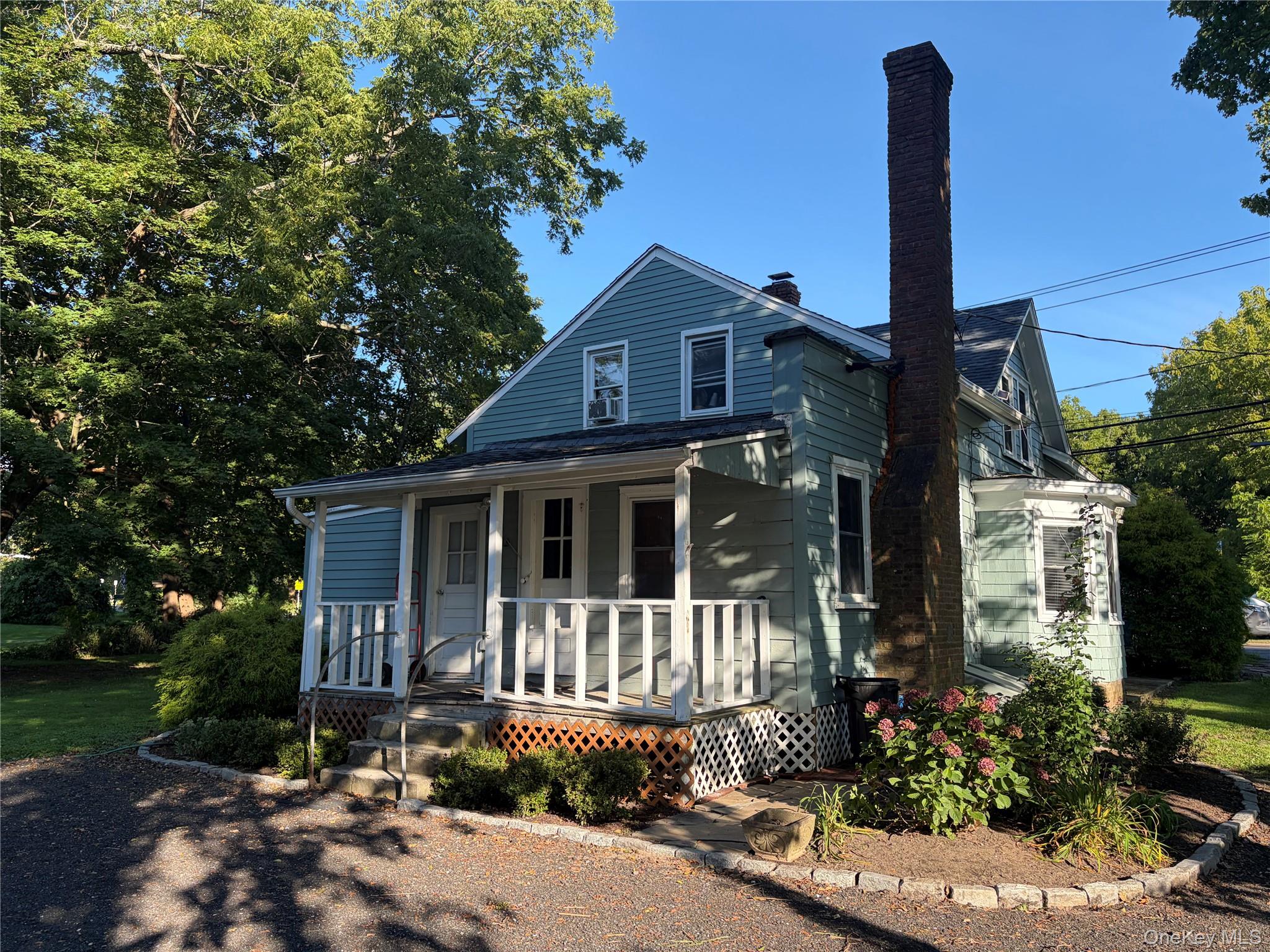 549 Main Road, Unit B Aquebogue, NY 11901 - Photo 2 of 12 Gallery Image 2