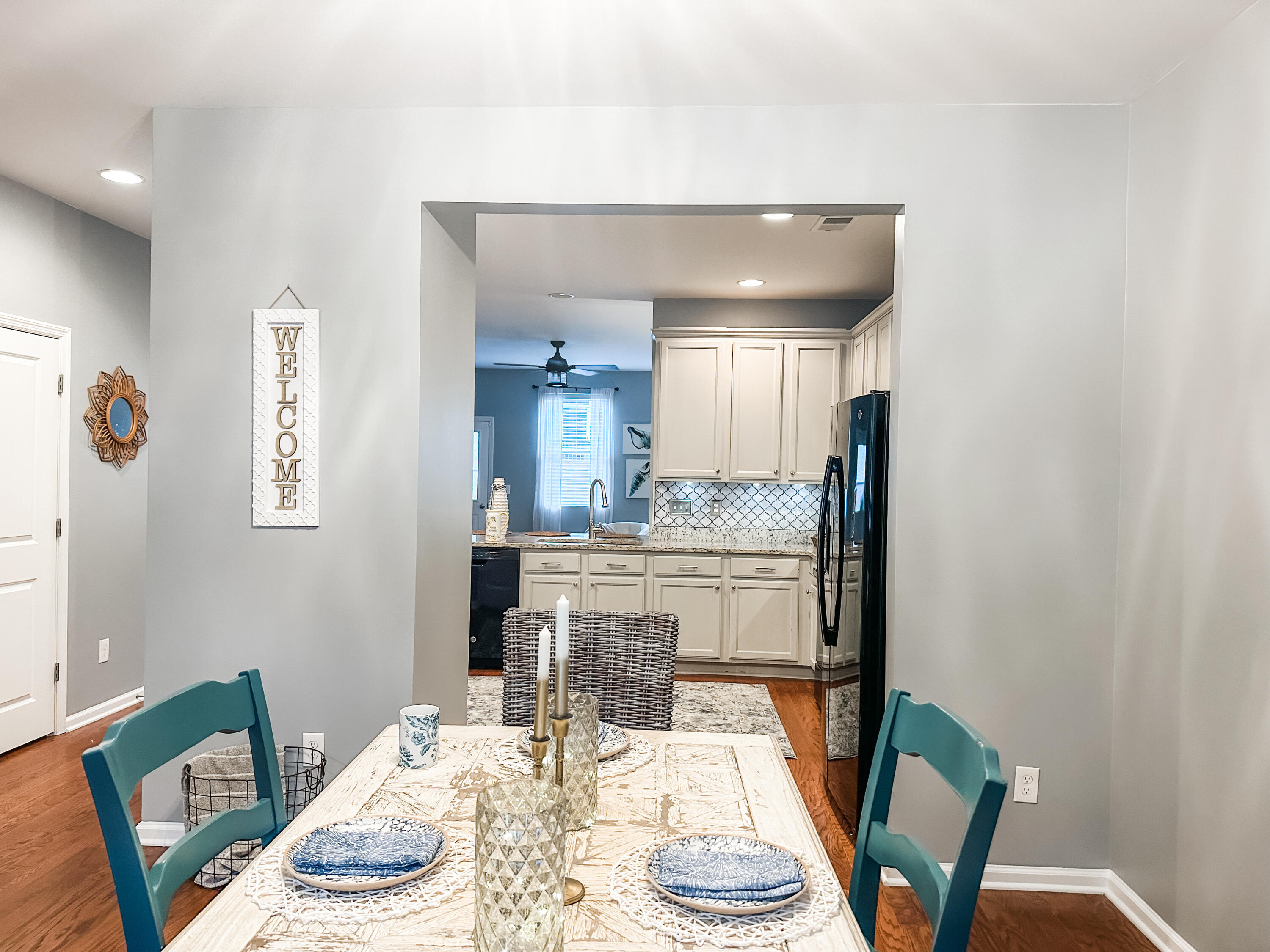 364 Flyway Road Goose Creek, SC 29445 - Photo 6 of 41 KitchenInto
