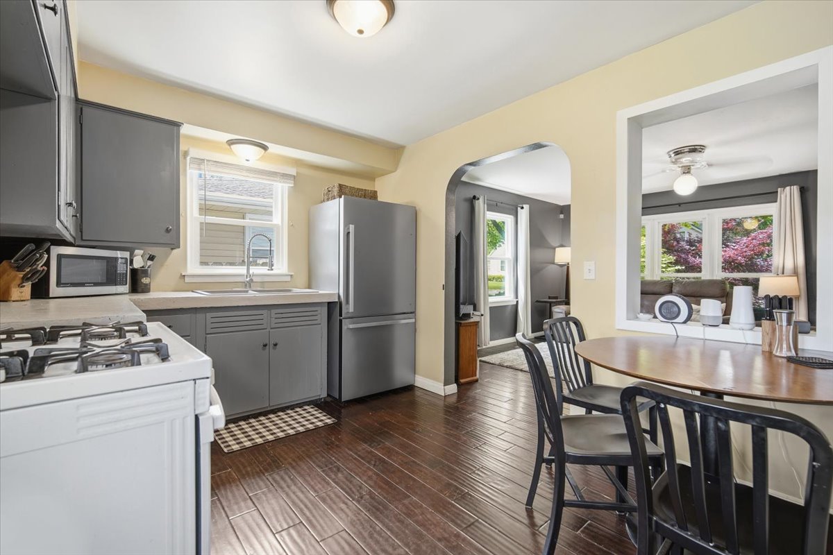 505 East Poplar Street Normal, IL 61761 - Photo 9 of 28
