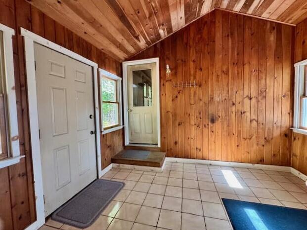 57 Arnold Road South China, ME 04358 - Photo 4 of 42 Mud room