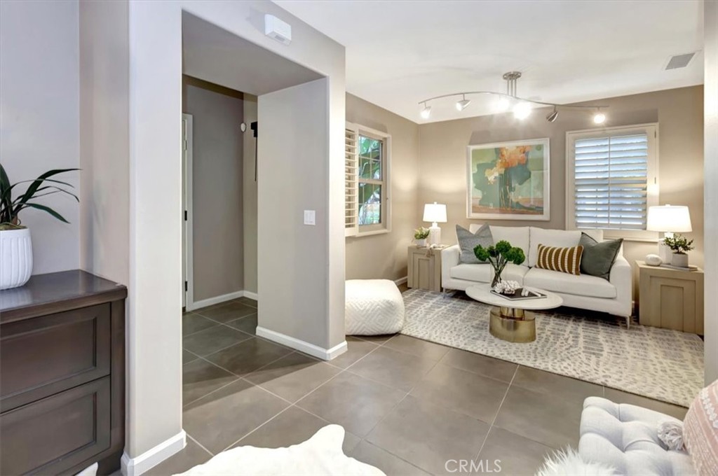 42 Cactus Bloom Irvine, CA 92618 - Photo 7 of 41