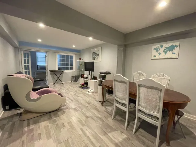 $285,000 | 140-50 Burden Crescent, Unit 4J | Briarwood