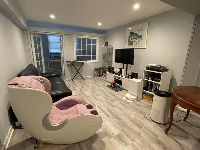 $285,000 | 140-50 Burden Crescent, Unit 4J | Briarwood