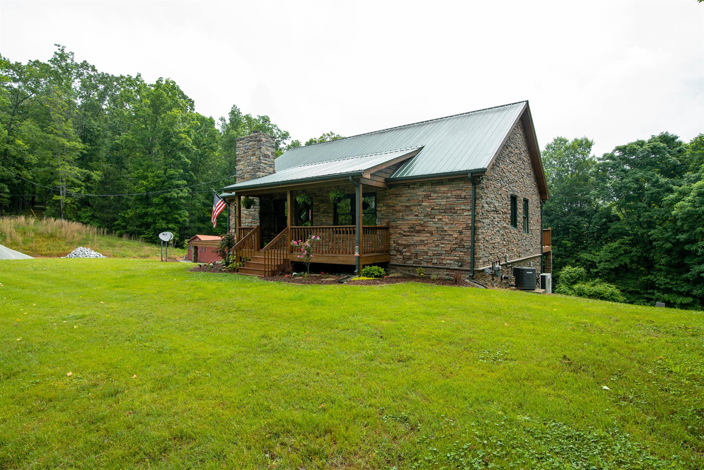 1016 Mayes Road Kingston Springs, TN 37082 - Photo 1 of 30 Gallery Image 1