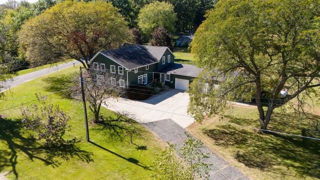 $1,029,000 | 9695 Community Hall Road, Union Pier, MI 49129