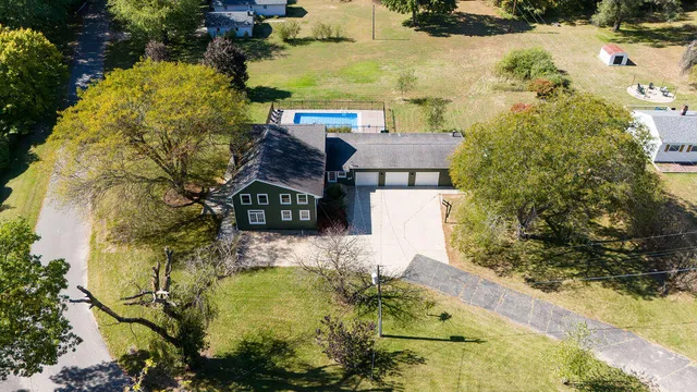 $1,029,000 | 9695 Community Hall Road, Union Pier, MI 49129