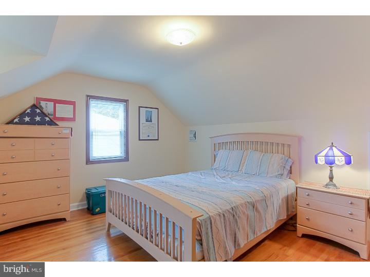 464 Granite Terrace Springfield, PA 19064 - Photo 15 of 24 Bedroom - Main