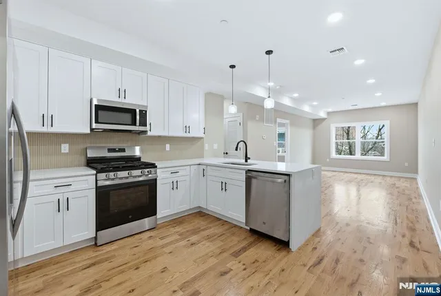 $1,492,000 | 109 South 7th Street, Newark, NJ 07107