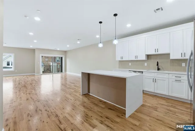 $1,492,000 | 109 South 7th Street, Newark, NJ 07107