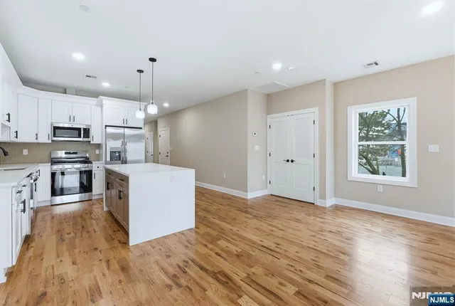 $1,492,000 | 109 South 7th Street, Newark, NJ 07107