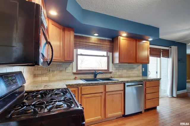 $289,000 | 4915 Sunview Drive, Quincy, IL 62305