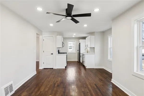 $315,000 | 5112 Maple Avenue, Mission, KS 66202