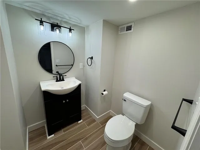 $325,000 | 5112 Maple Avenue, Mission, KS 66202