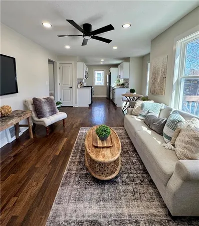 $315,000 | 5112 Maple Avenue, Mission, KS 66202