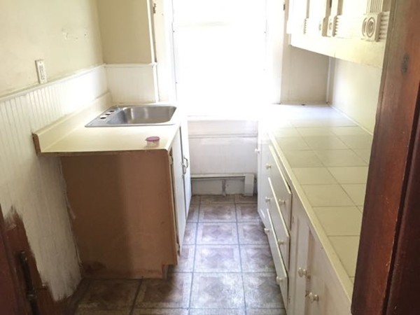 67 Ruggles Street Providence, RI 02908 - Photo 15 of 25 Gallery Image 15