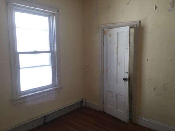 67 Ruggles Street Providence, RI 02908 - Photo 20 of 25 Gallery Image 20