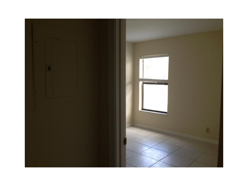 3119 Millwood Terrace, Unit 140M Boca Raton, FL 33431 - Photo 6 of 18 Bedroom