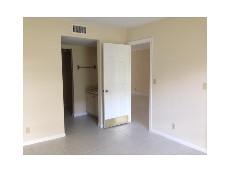 3119 Millwood Terrace, Unit 140M Boca Raton, FL 33431 - Photo 8 of 18 Bedroom Master