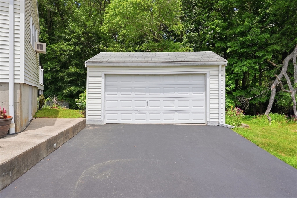 16 Gloria Road Randolph, MA 02368 - Photo 24 of 31