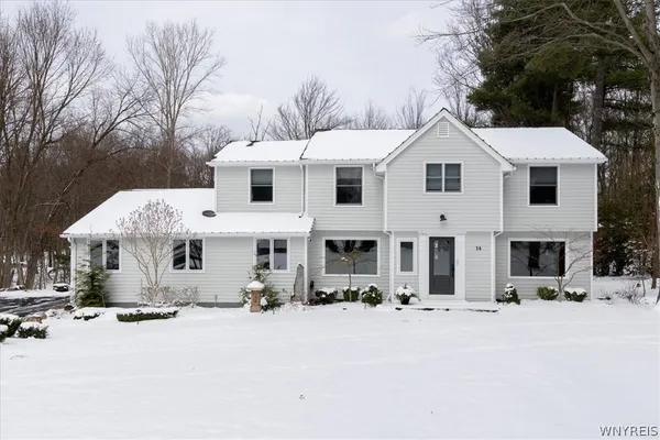 $549,900 | 14 Tanglewood Drive East, Orchard Park, NY 14127