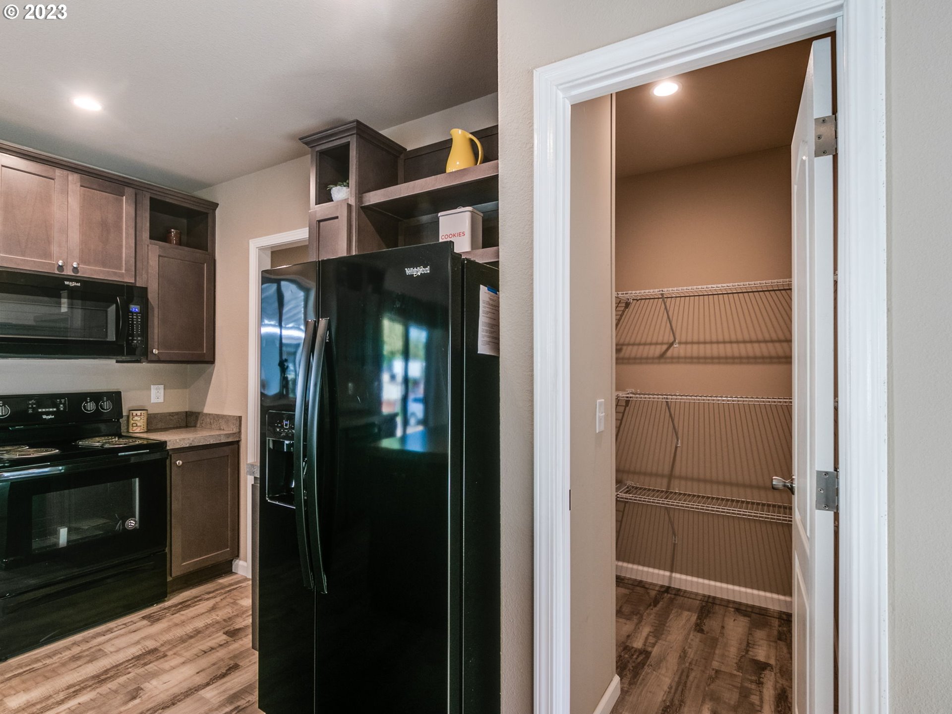 18780 South Central Point Road, Unit D Oregon City, OR 97045 - Photo 11 of 28 Gallery Image 11