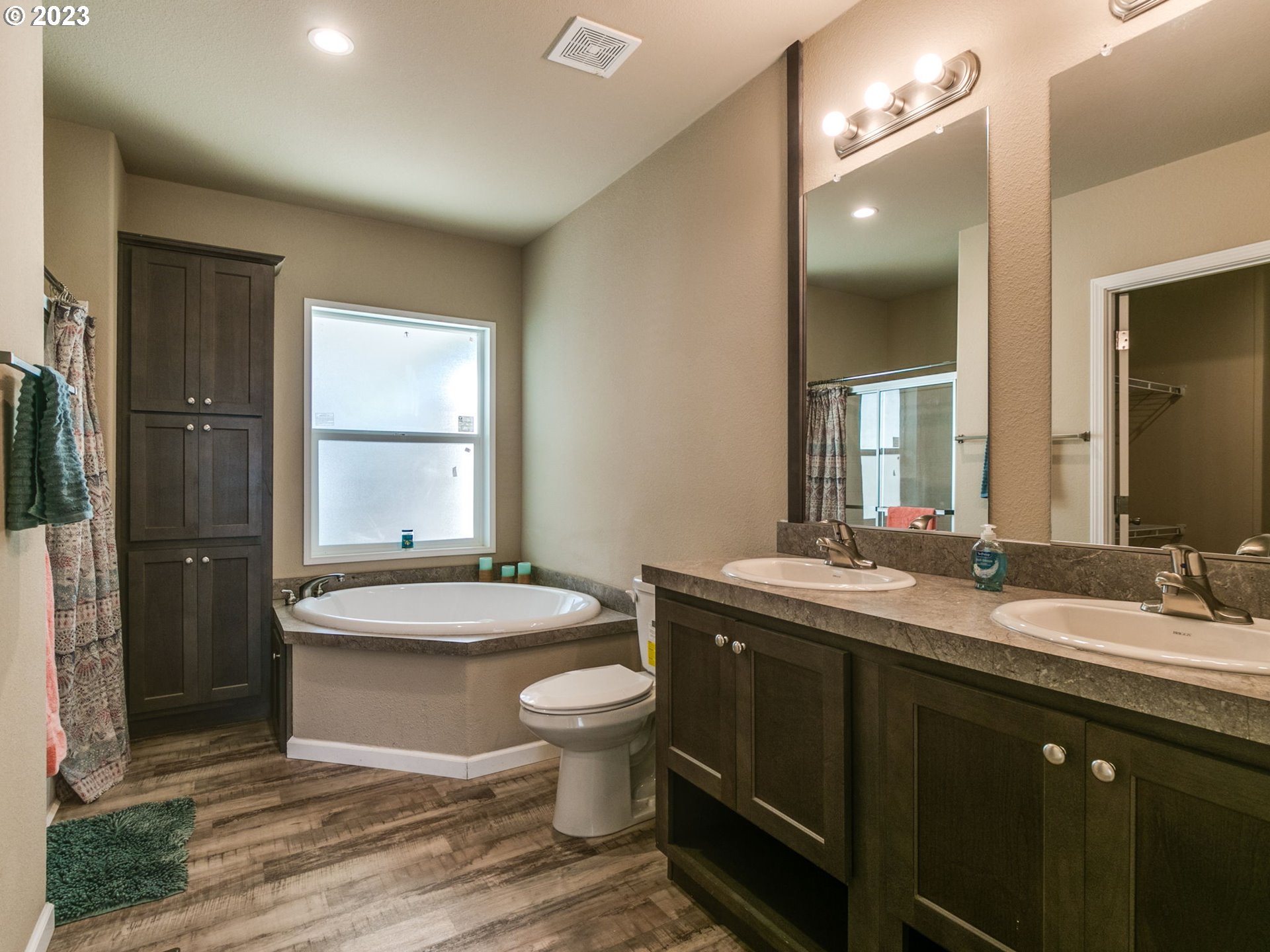 18780 South Central Point Road, Unit D Oregon City, OR 97045 - Photo 15 of 28 Gallery Image 15
