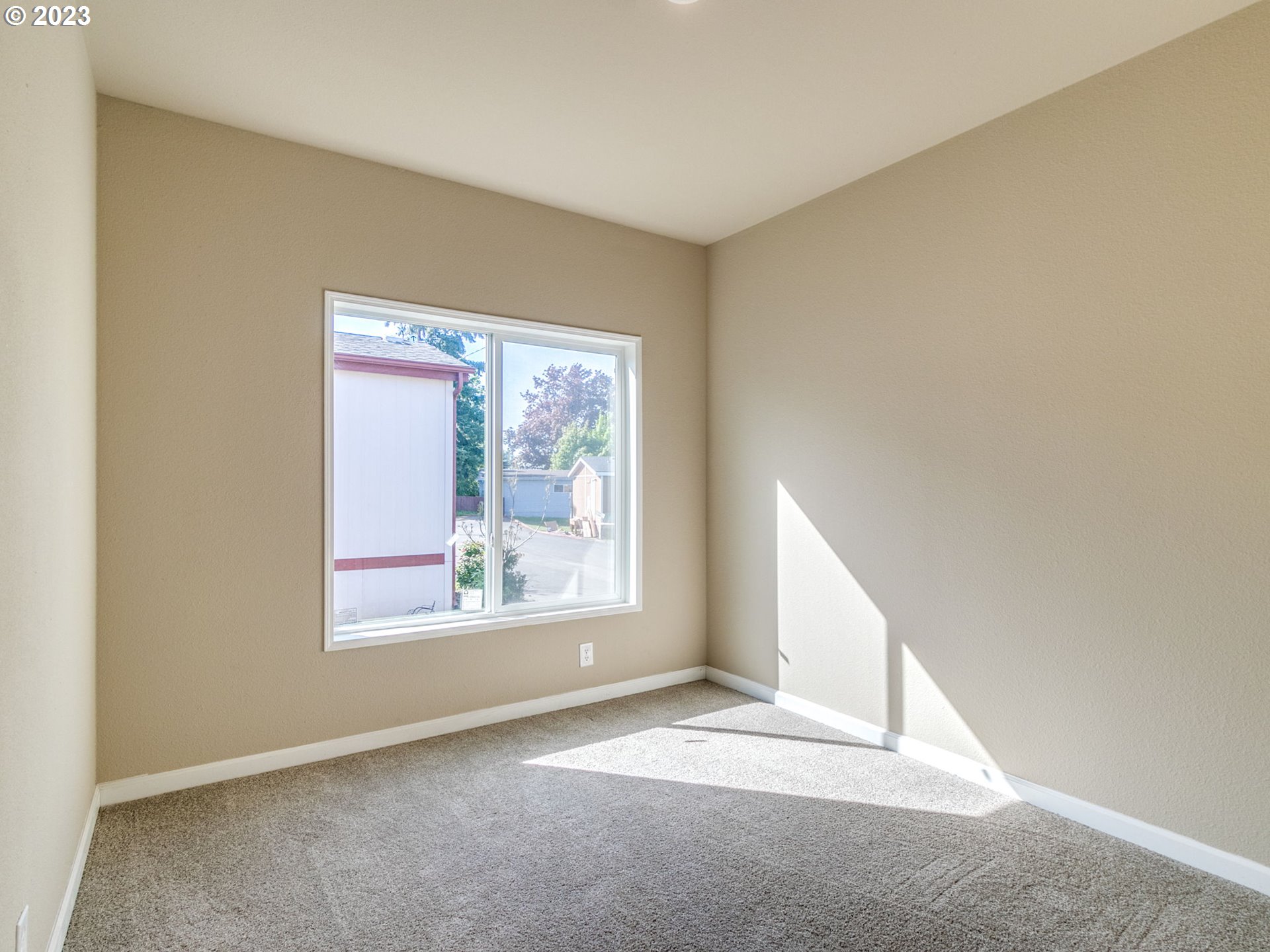 18780 South Central Point Road, Unit D Oregon City, OR 97045 - Photo 20 of 28 Gallery Image 20