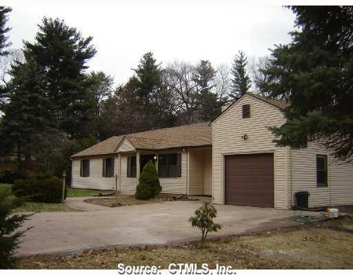 440 Kennedy Road Windsor, CT 06095 - Photo 1 of 1 a front view of a house with garden