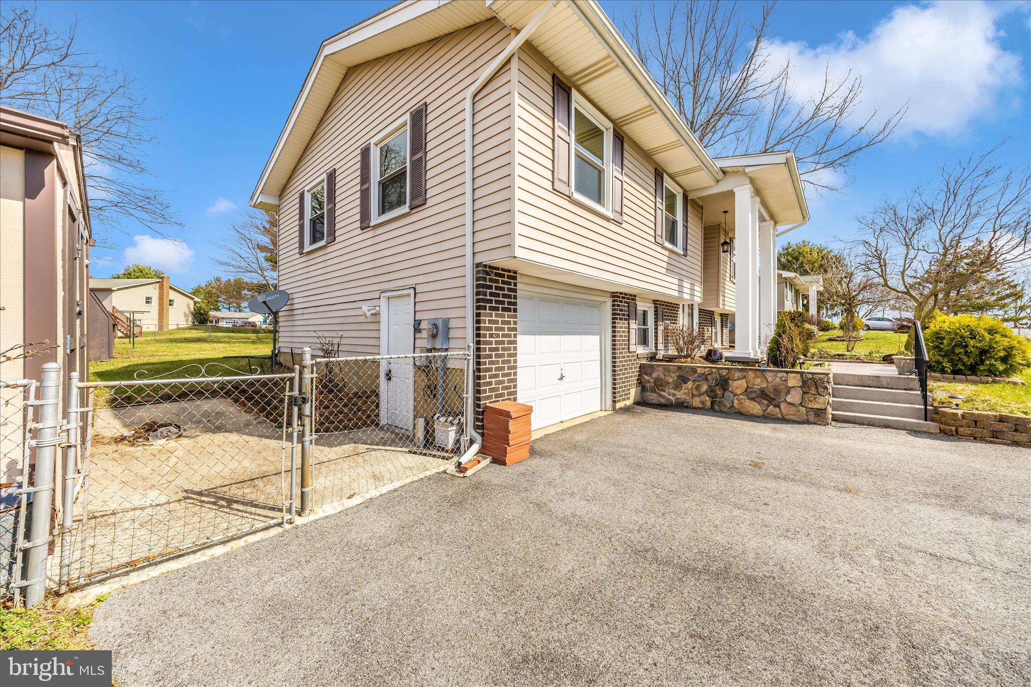 6802 Ruhland Drive Frederick, MD 21702 - Photo 43 of 52 Side Entrance
