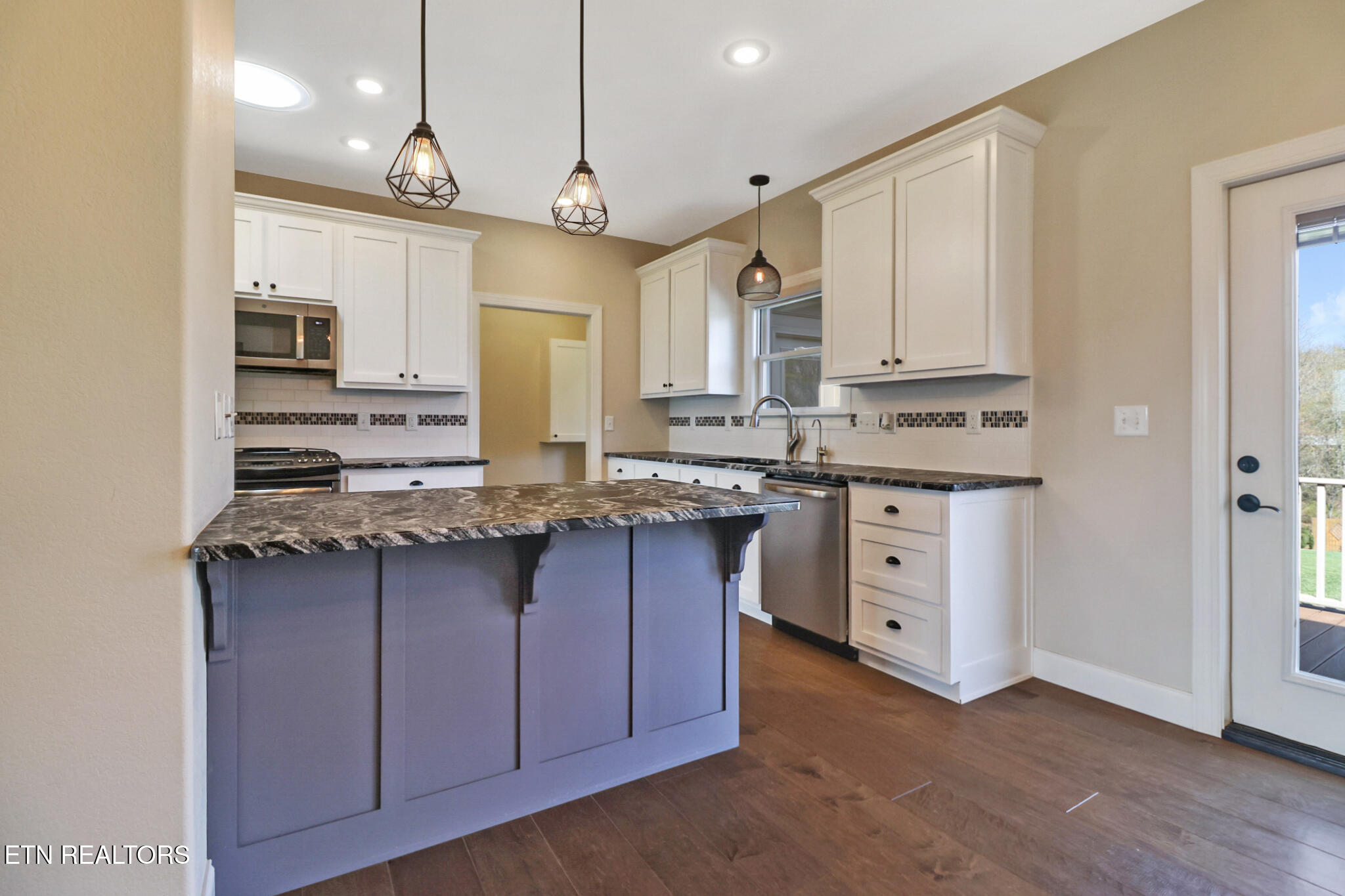 352 Eli Ford Road Crossville, TN 38571 - Photo 8 of 52 if1a1507-if1a1511