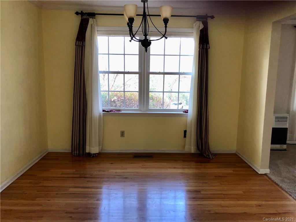 1652 Brookside Camp Road Hendersonville, NC 28792 - Photo 12 of 35 Gallery Image 12