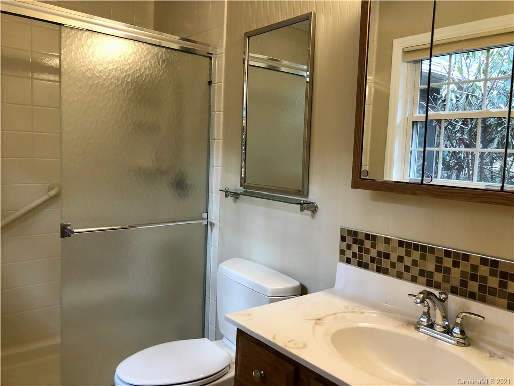 1652 Brookside Camp Road Hendersonville, NC 28792 - Photo 18 of 35 Gallery Image 18