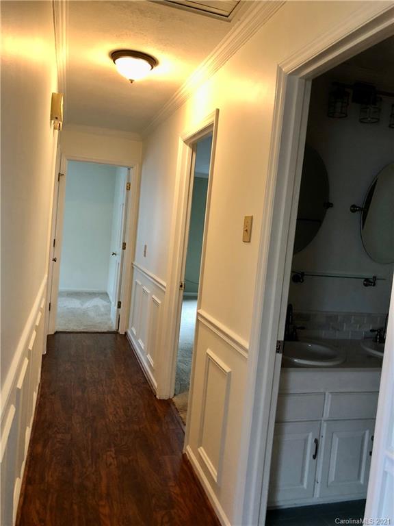 1652 Brookside Camp Road Hendersonville, NC 28792 - Photo 21 of 35 Gallery Image 21