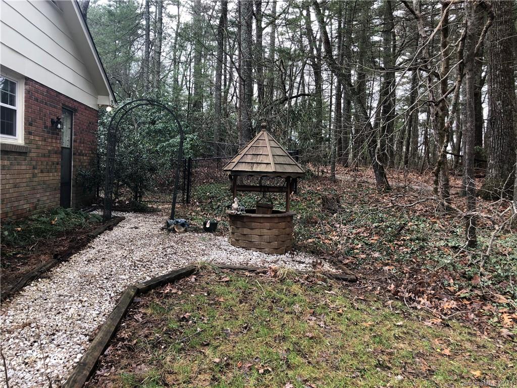 1652 Brookside Camp Road Hendersonville, NC 28792 - Photo 33 of 35 Gallery Image 33