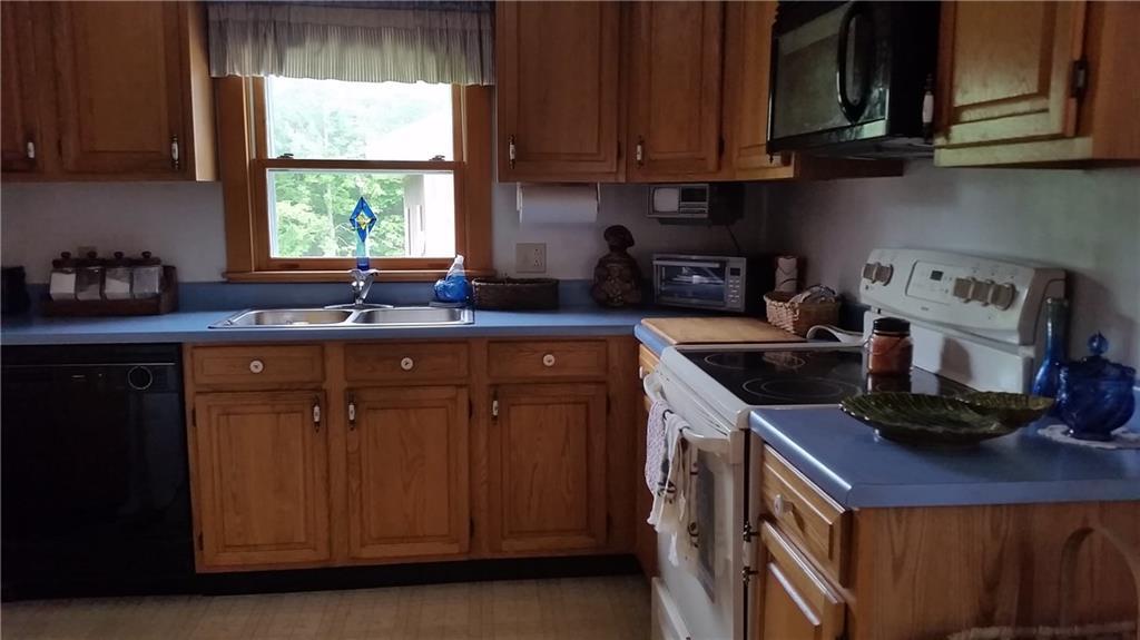 1778 Royalsborough Road Durham, ME 04222 - Photo 4 of 21 Photo