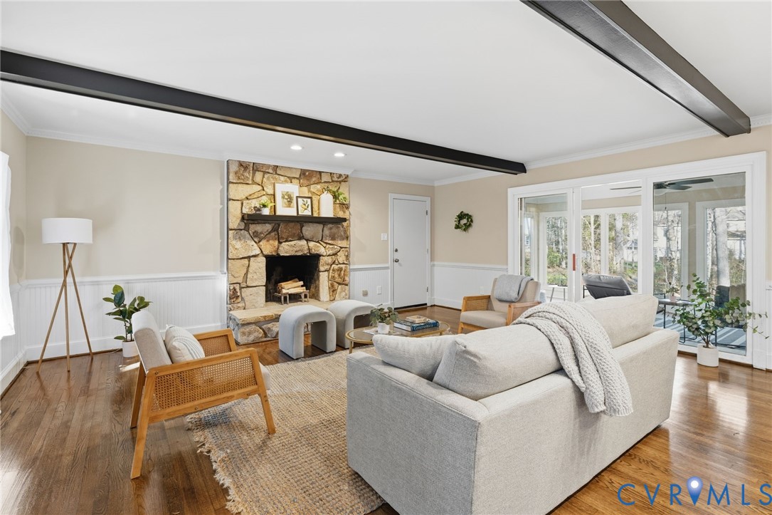 6024 Watch Harbour Road Midlothian, VA 23112 - Photo 17 of 44 a living room with furniture and a fireplace