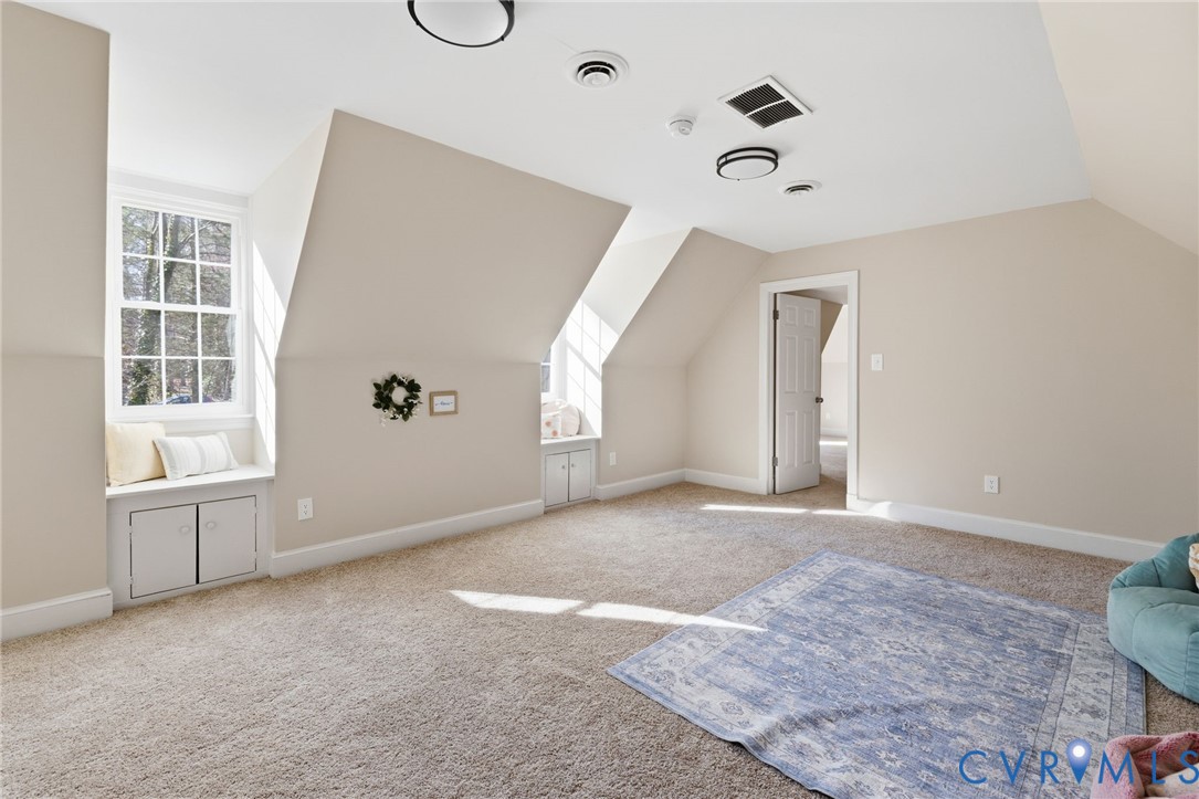6024 Watch Harbour Road Midlothian, VA 23112 - Photo 38 of 44 an empty room with windows and closet