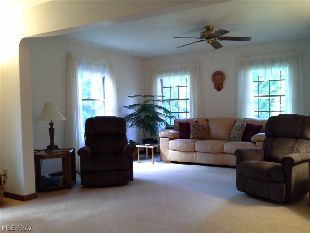 12141 Hotchkiss Road Burton, OH 44021 - Photo 9 of 34 Gallery Image 9