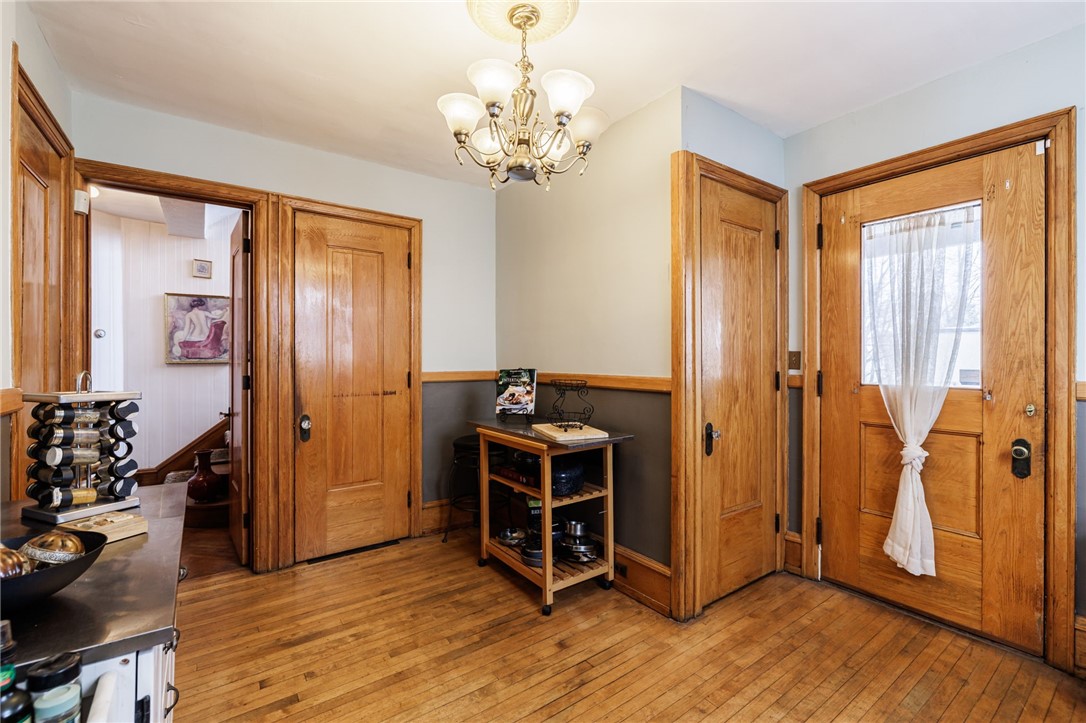 256 Seneca Parkway Rochester, NY 14613 - Photo 20 of 28 Gallery Image 20