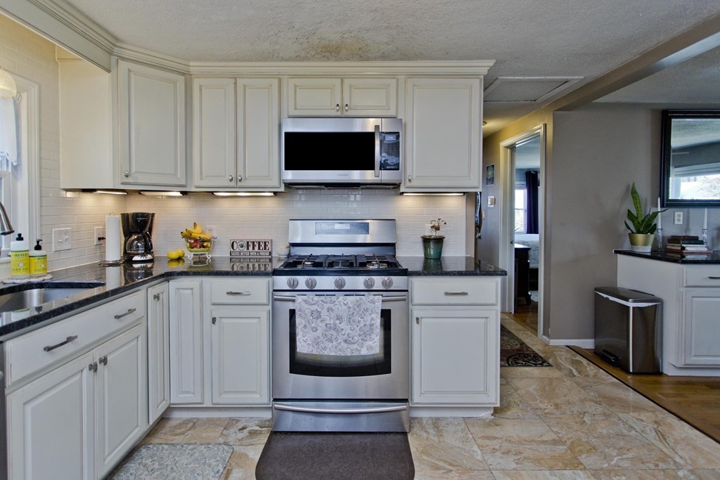 17 Brigham Road South Hadley, MA 01075 - Photo 13 of 41 Gallery Image 13
