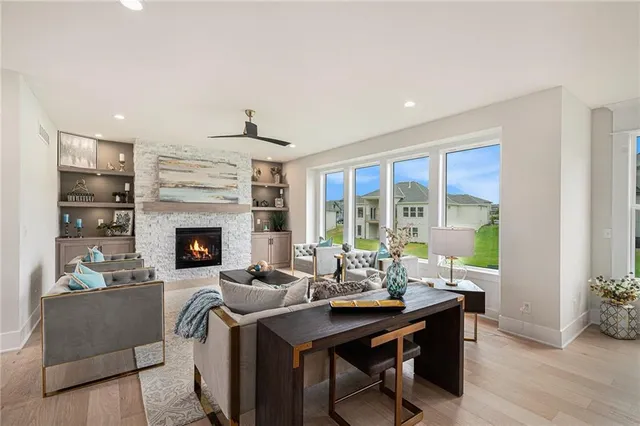 $679,900 | 3141 Southwest Summit View Trail, Lee's Summit, MO 64082