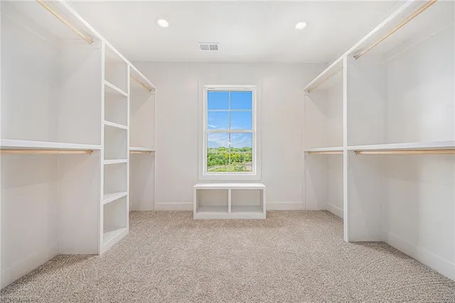 $679,900 | 3141 Southwest Summit View Trail, Lee's Summit, MO 64082