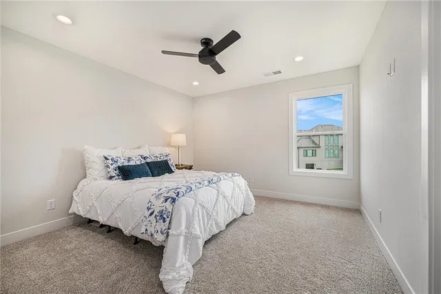 $679,900 | 3141 Southwest Summit View Trail, Lee's Summit, MO 64082