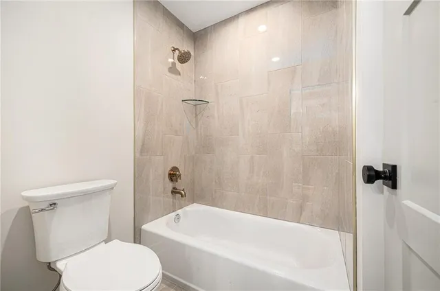 $679,900 | 3141 Southwest Summit View Trail, Lee's Summit, MO 64082