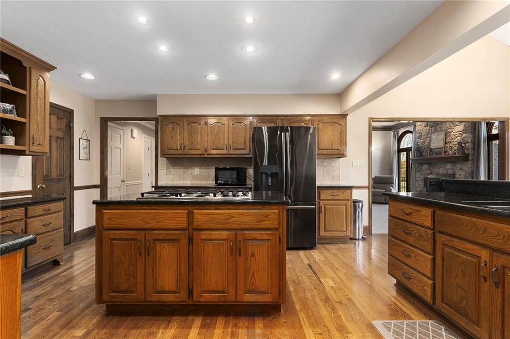 8917 Lambert Drive Lee's Summit, MO 64064 - Photo 16 of 64